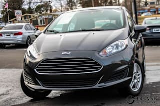 2019 Ford Fiesta SE 3FADP4EJ9KM160888 2019 Ford Fiesta SE