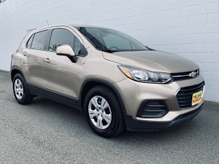 2018 Chevrolet Trax LS 3GNCJKSB0JL255084 2018 Chevrolet Trax LS