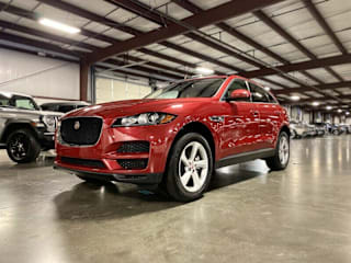 2017 Jaguar F-PACE SADCJ2BV6HA495748 2017 Jaguar F-PACE