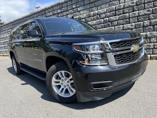 2019 Chevrolet Suburban LT 1500 1GNSKHKC5KR140110 2019 Chevrolet Suburban LT 1500