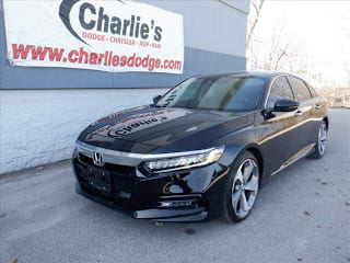 2019 Honda Accord Touring 1HGCV2F99KA017751 2019 Honda Accord Touring