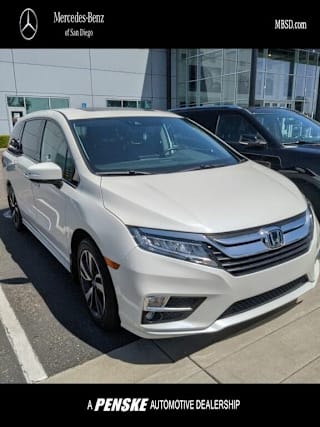 2018 Honda Odyssey 5FNRL6H90JB043096 2018 Honda Odyssey