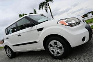 2011 Kia Soul Base KNDJT2A17B7322532 2011 Kia Soul Base