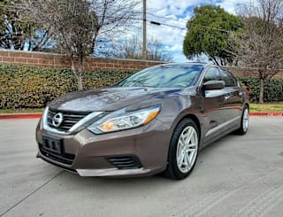 2017 Nissan Altima 1N4AL3AP7HN325399 2017 Nissan Altima