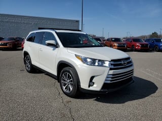 2019 Toyota Highlander 5TDJZRFH3KS997829 2019 Toyota Highlander