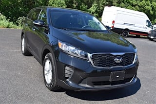 2019 Kia Sorento LX 5XYPG4A31KG546555 2019 Kia Sorento LX