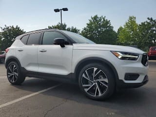 2021 Volvo XC40 T5 R-Design YV4162UM8M2460283 2021 Volvo XC40 T5 R-Design