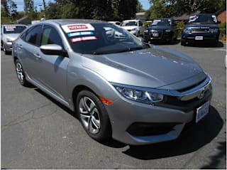 2018 Honda Civic LX 2HGFC2F52JH564764 2018 Honda Civic LX