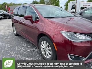 2018 Chrysler Pacifica Touring Plus 2C4RC1FG4JR278836 2018 Chrysler Pacifica Touring Plus