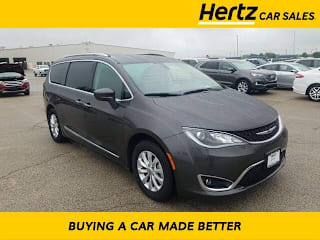 2019 Chrysler Pacifica Touring L 2C4RC1BG2KR650570 2019 Chrysler Pacifica Touring L