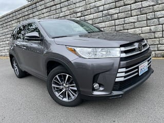 2018 Toyota Highlander XLE 5TDJZRFHXJS560120 2018 Toyota Highlander XLE