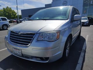2010 Chrysler Town and Country 2A4RR5D11AR253228 2010 Chrysler Town and Country