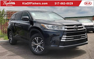 2019 Toyota Highlander LE 5TDBZRFH7KS976695 2019 Toyota Highlander LE