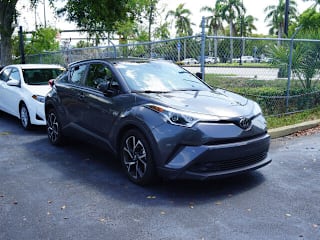 2019 Toyota C-HR LE JTNKHMBX4K1037144 2019 Toyota C-HR LE