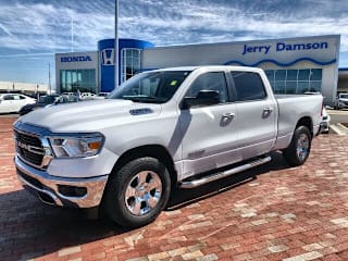 2019 Ram Pickup 1500 1C6RRFMG5KN847195 2019 Ram Pickup 1500
