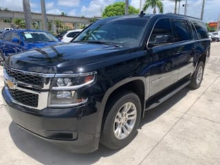 2019 Chevrolet Suburban LT 1500 1GNSCHKC1KR141493 2019 Chevrolet Suburban LT 1500