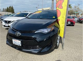 2017 Toyota Corolla L 5YFBURHE6HP647831 2017 Toyota Corolla L