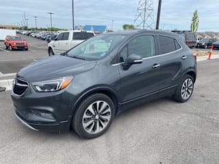 2017 Buick Encore Essence KL4CJCSB8HB120083 2017 Buick Encore Essence