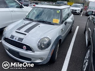 2010 MINI Cooper S WMWMF7C56ATX44795 2010 MINI Cooper S