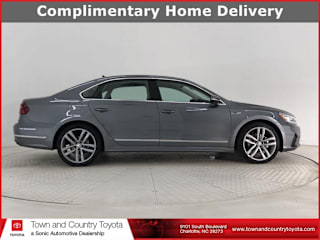 2017 Volkswagen Passat 1VWDT7A39HC031555 2017 Volkswagen Passat