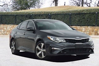 2019 Kia Optima S 5XXGT4L37KG303426 2019 Kia Optima S