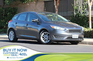 2017 Ford Focus SE 1FADP3K22HL258887 2017 Ford Focus SE