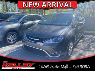 2017 Chrysler Pacifica Touring-L 2C4RC1BGXHR820277 2017 Chrysler Pacifica Touring-L