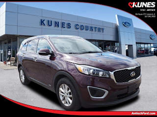 2017 Kia Sorento LX 5XYPGDA37HG333537 2017 Kia Sorento LX