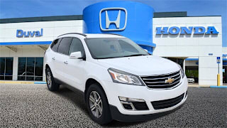 2017 Chevrolet Traverse LT 1GNKRGKD1HJ257575 2017 Chevrolet Traverse LT