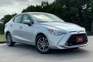 2020 Toyota Yaris LE 3MYDLBYV5LY704744 2020 Toyota Yaris LE