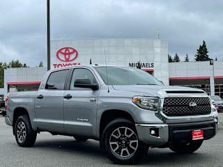 2018 Toyota Tundra SR5 5TFDY5F15JX731880 2018 Toyota Tundra SR5