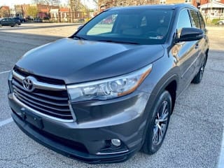 2016 Toyota Highlander XLE 5TDJKRFH6GS246056 2016 Toyota Highlander XLE