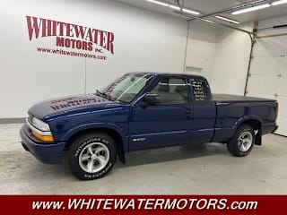2000 Chevrolet S-10 LS 1GCCS1945YK111372 2000 Chevrolet S-10 LS