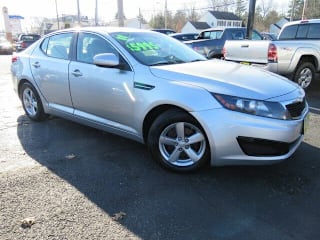 2011 Kia Optima KNAGM4A73B5068690 2011 Kia Optima
