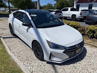2019 Hyundai Elantra SEL 5NPD84LF6KH407246 2019 Hyundai Elantra SEL