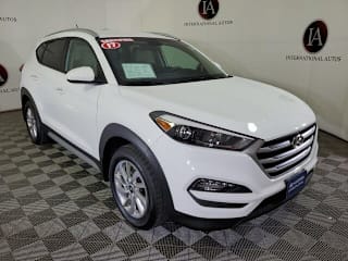 2017 Hyundai Tucson SE KM8J3CA46HU388706 2017 Hyundai Tucson SE
