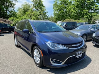 2018 Chrysler Pacifica Touring L 2C4RC1BG2JR234792 2018 Chrysler Pacifica Touring L