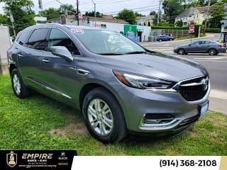 2018 Buick Enclave Essence 5GAEVAKWXJJ240023 2018 Buick Enclave Essence