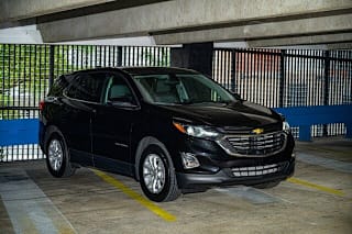 2018 Chevrolet Equinox 2GNAXJEV2J6257655 2018 Chevrolet Equinox