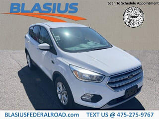 2017 Ford Escape SE 1FMCU9GD6HUC98312 2017 Ford Escape SE