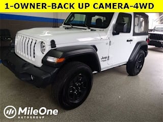 2020 Jeep Wrangler Sport 1C4GJXAG2LW110761 2020 Jeep Wrangler Sport