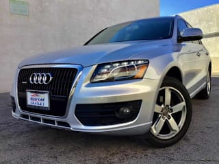 2010 Audi Q5 3.2 quattro Premium Plus WA1LKAFP0AA063607 2010 Audi Q5 3.2 quattro Premium Plus