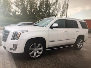 2019 Cadillac Escalade Luxury 1GYS4BKJ3KR392060 2019 Cadillac Escalade Luxury