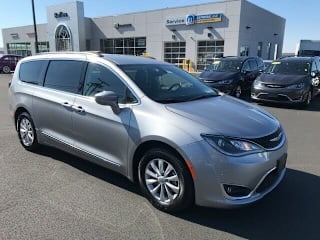 2017 Chrysler Pacifica Touring-L 2C4RC1BGXHR824104 2017 Chrysler Pacifica Touring-L