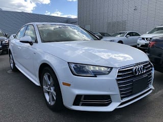 2018 Audi A4 2.0T quattro Premium WAUDNAF42JA140028 2018 Audi A4 2.0T quattro Premium