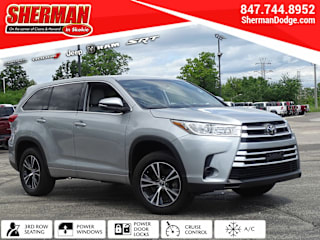 2018 Toyota Highlander LE 5TDZZRFH2JS238817 2018 Toyota Highlander LE