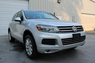 2011 Volkswagen Touareg TDI Sport WVGFK9BP2BD001483 2011 Volkswagen Touareg TDI Sport