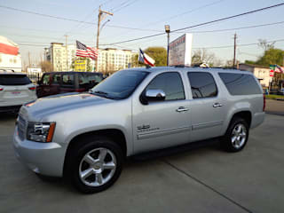 2014 Chevrolet Suburban LS 1500 1GNSCHE0XER140686 2014 Chevrolet Suburban LS 1500