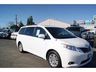 2014 Toyota Sienna XLE 8-Passenger 5TDYK3DC6ES441185 2014 Toyota Sienna XLE 8-Passenger