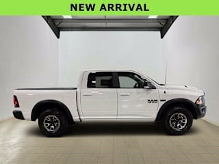 2017 Ram Pickup 1500 1C6RR7YT0HS573895 2017 Ram Pickup 1500